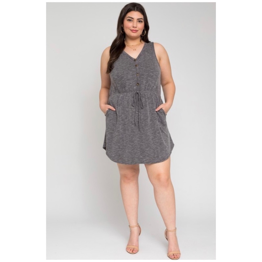 Plus size dress with drawstring